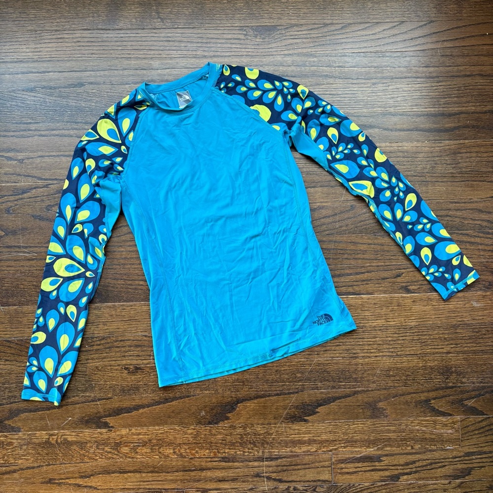 The North Face Long Sleeve Rashguard Teal Small